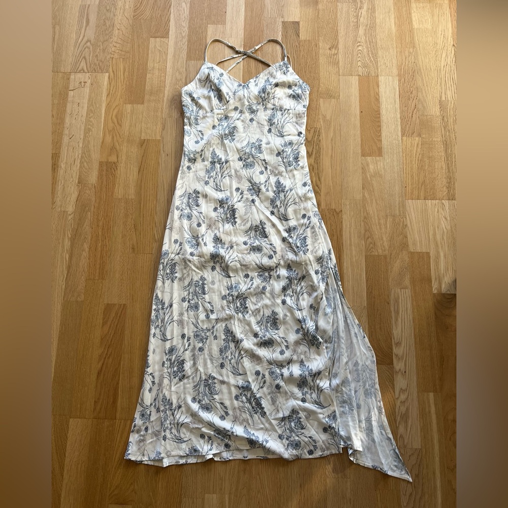 Blue B Collection Floral Maxi Dress - Size Large *Brand New*